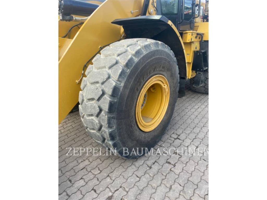 CAT 962M Kolesni nakladalci