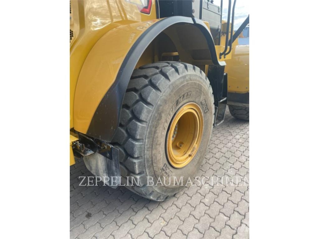 CAT 962M Kolesni nakladalci