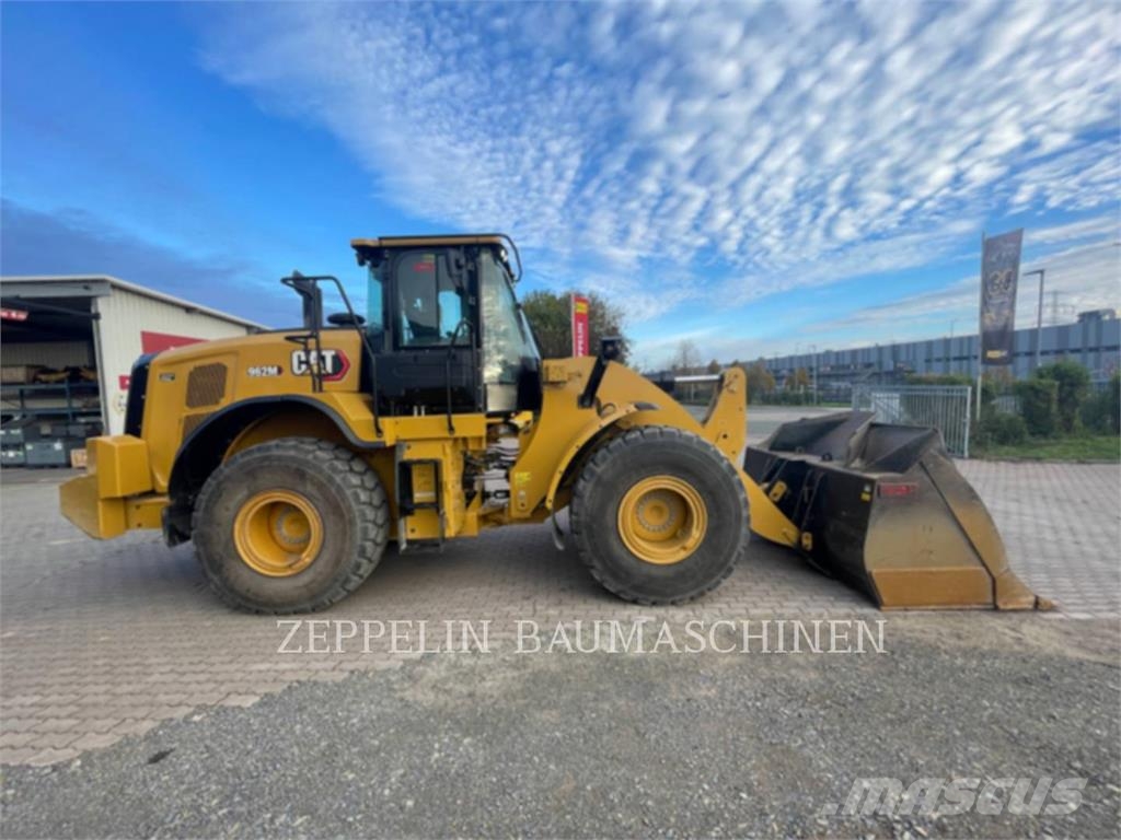CAT 962M Kolesni nakladalci