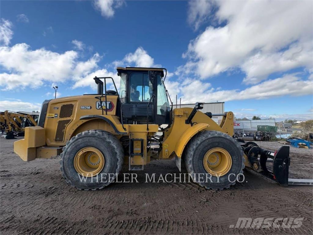CAT 962M QC 3V Naudoti ratiniai krautuvai