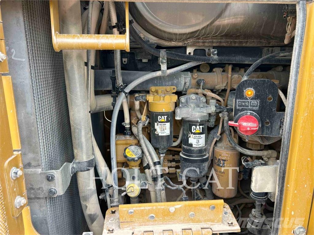 CAT 963 Φορτωτές με ερπύστριες