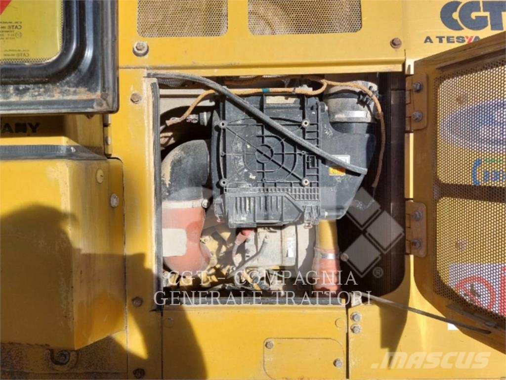 CAT 963K لوادر زحافة