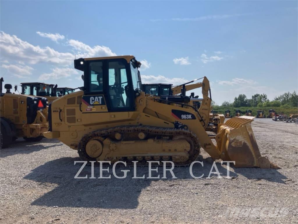 CAT 963K Pásové nakladače