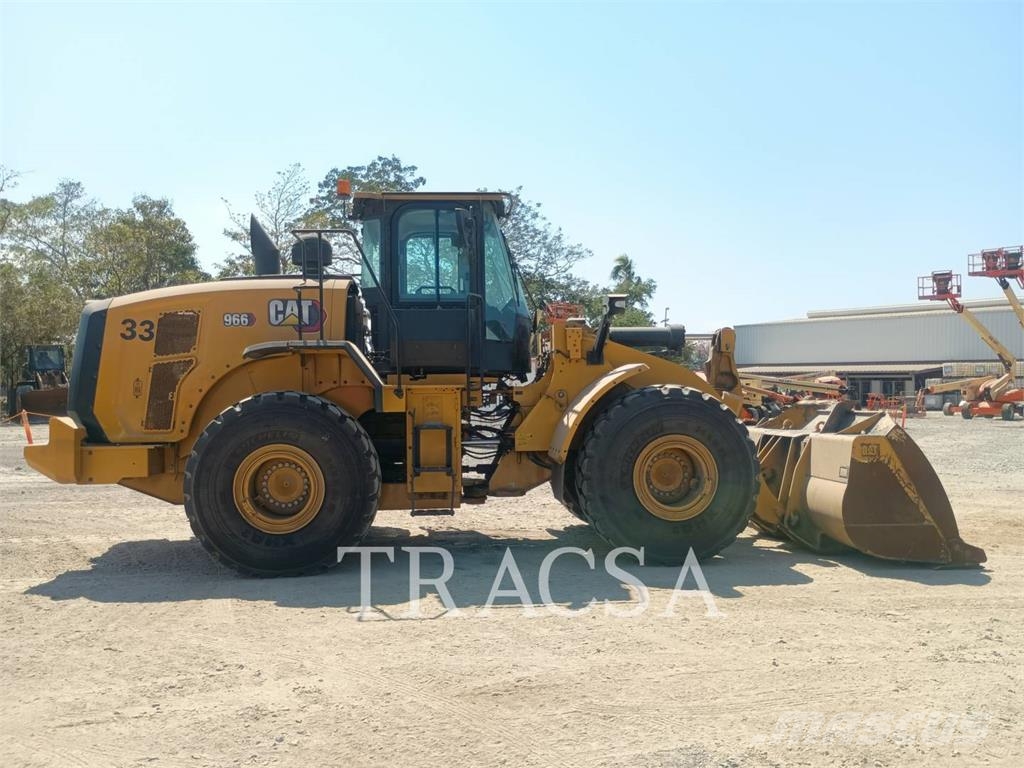 CAT 966 Kolesni nakladalci