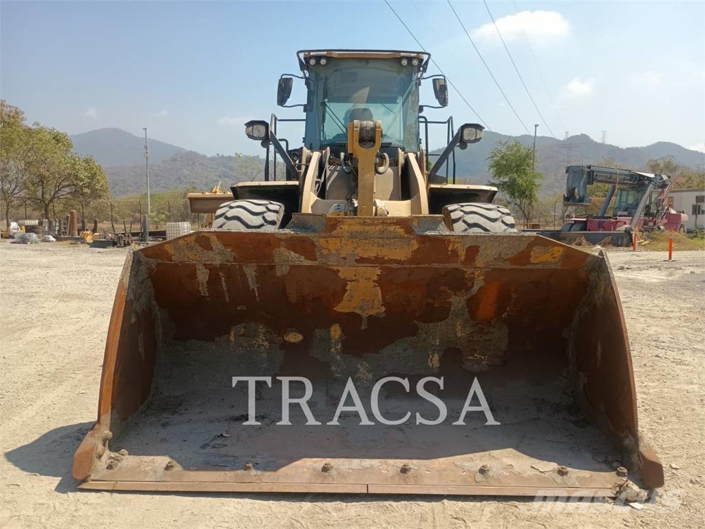 CAT 966 Kolesni nakladalci