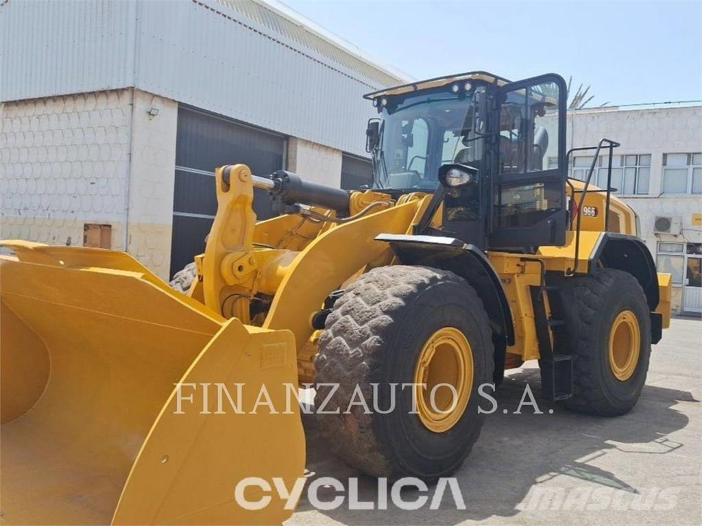 CAT 966 لوادر بعجل