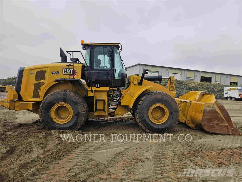 CAT 966 لوادر بعجل