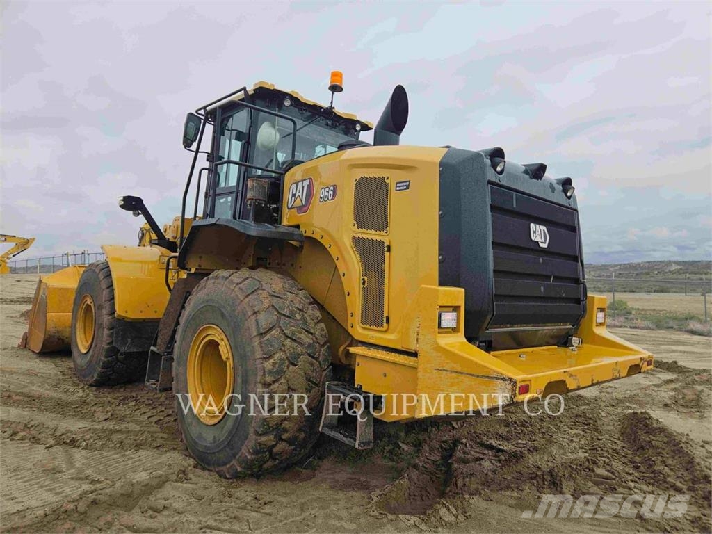 CAT 966 لوادر بعجل