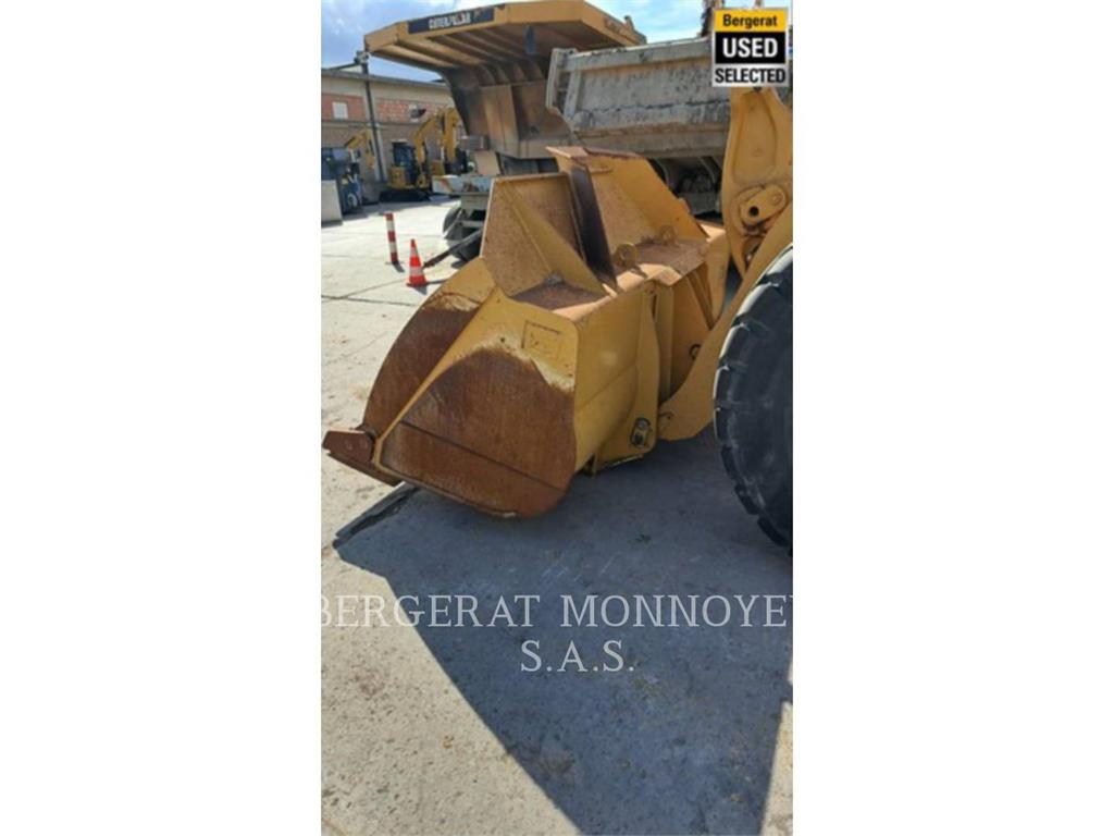 CAT 966 Wielladers