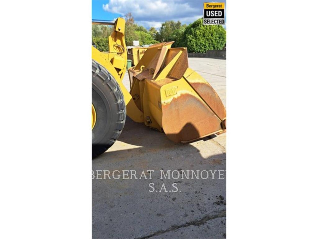 CAT 966 Wielladers