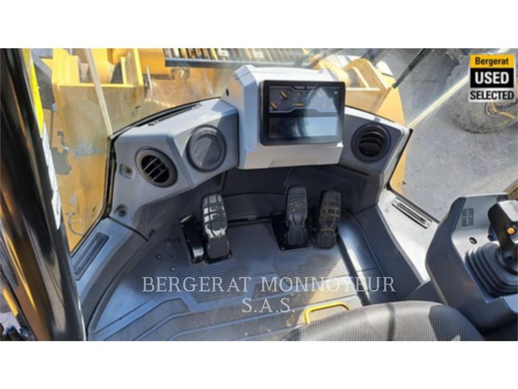 CAT 966 Wielladers