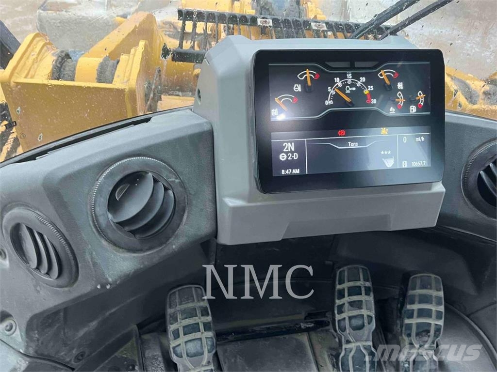 CAT 966 Pale gommate