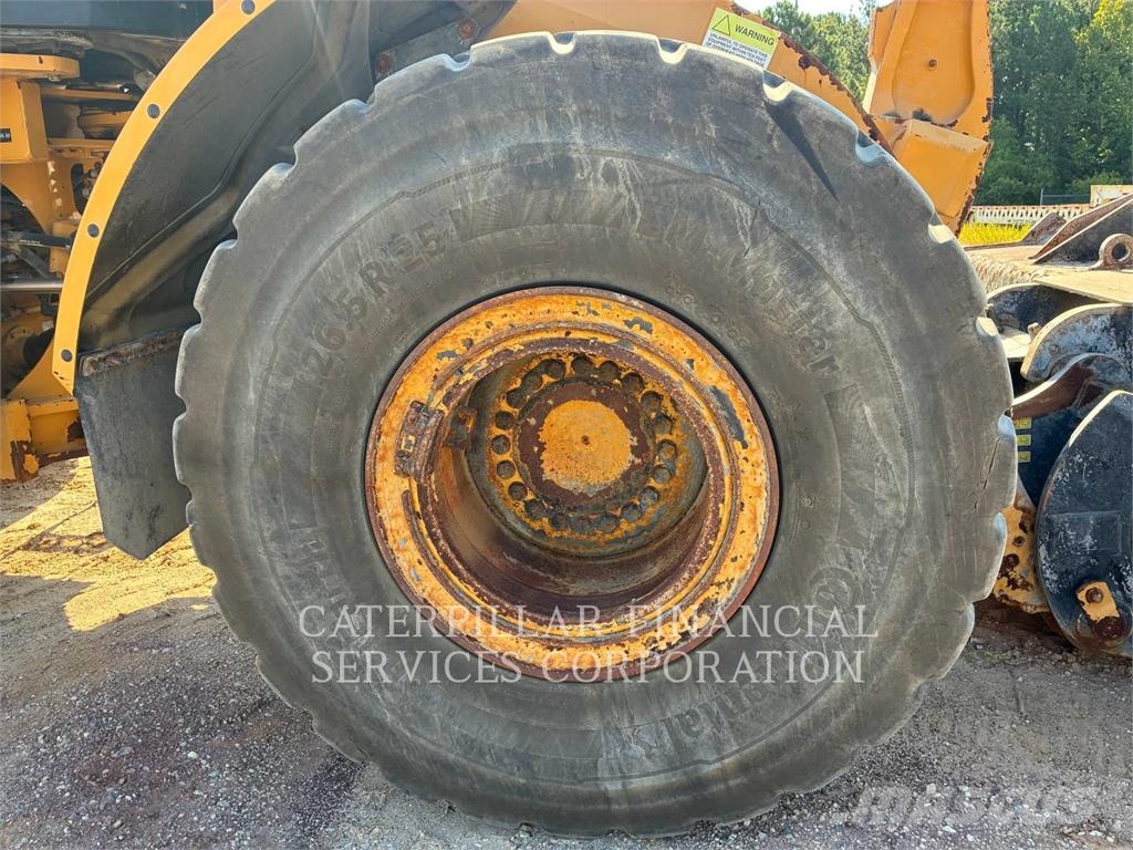 CAT 966-14 لوادر بعجل