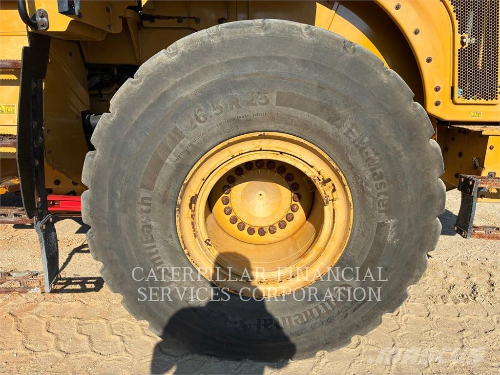CAT 966-14 لوادر بعجل