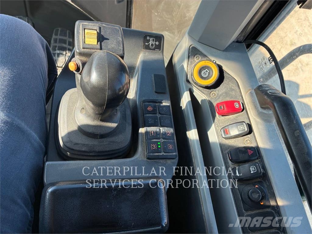 CAT 966-14 لوادر بعجل