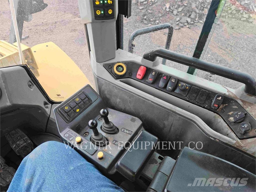CAT 96614 Kolesni nakladalci