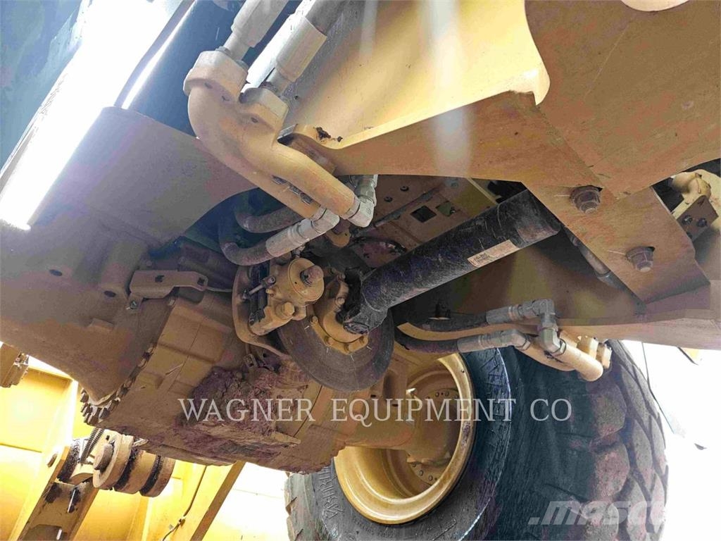 CAT 96614 Kolesni nakladalci