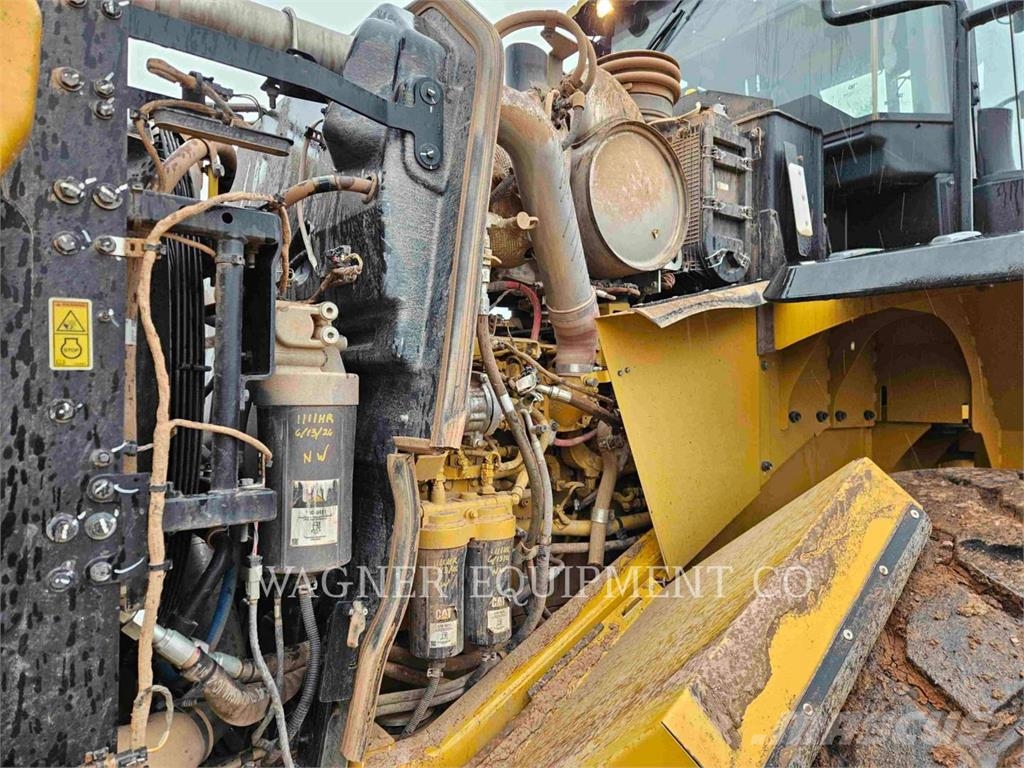 CAT 96614 Kolesni nakladalci