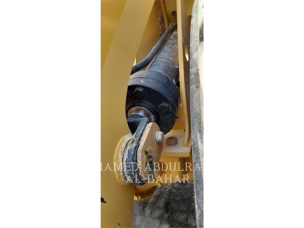 CAT 966GC 輪胎式裝載機