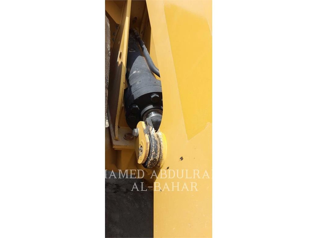 CAT 966GC 輪胎式裝載機