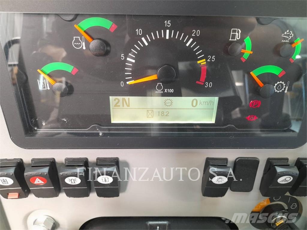CAT 966GC 01B لوادر بعجل