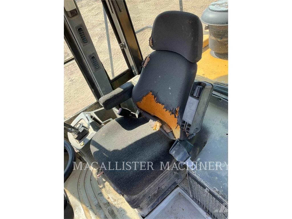 CAT 966GII Kolesni nakladalci