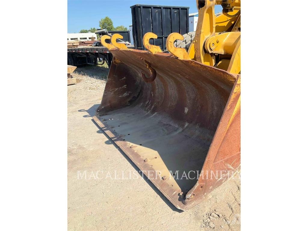 CAT 966GII Kolesni nakladalci