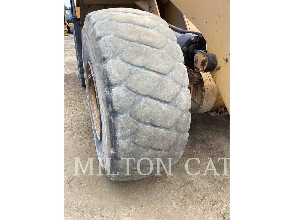 CAT 966K Tekerlekli yükleyiciler