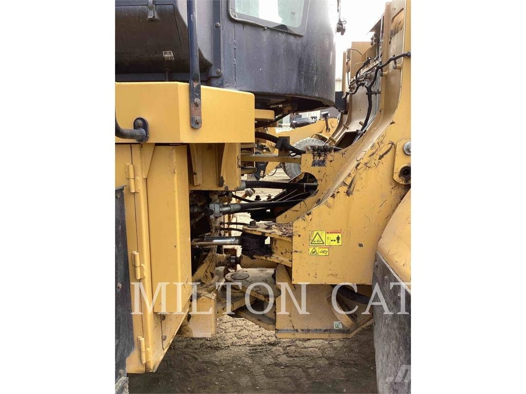 CAT 966K Tekerlekli yükleyiciler