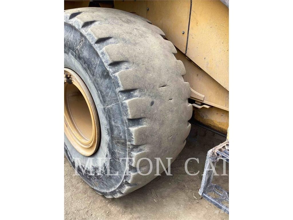 CAT 966K Tekerlekli yükleyiciler