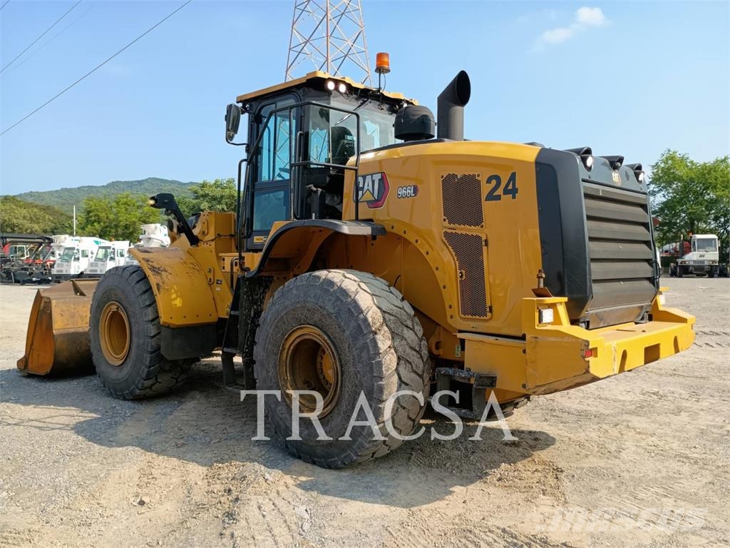 CAT 966L Kolesni nakladalci