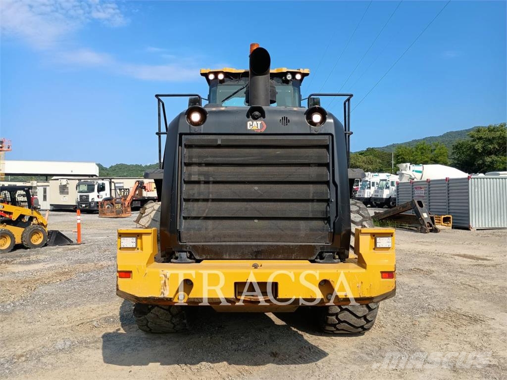 CAT 966L Kolesni nakladalci