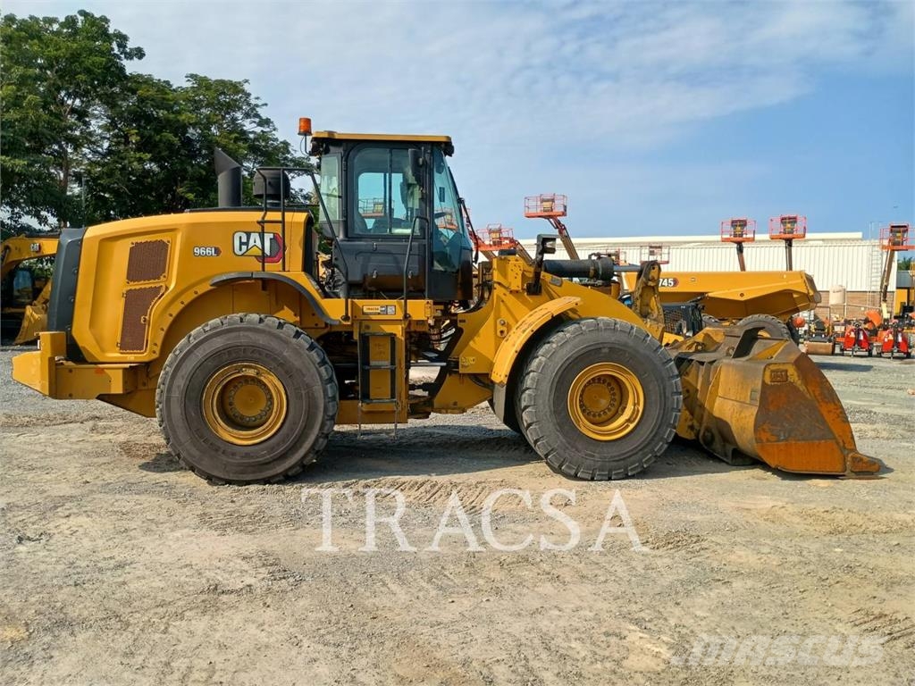 CAT 966L Kolesni nakladalci
