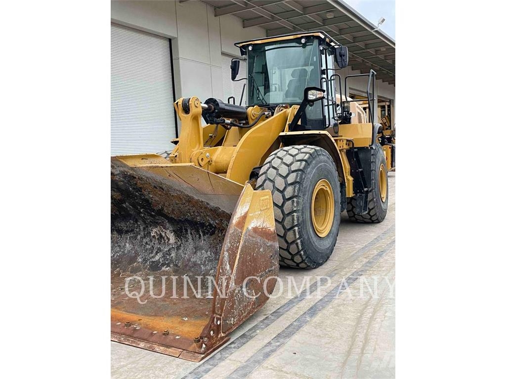 CAT 966M Kolesni nakladalci