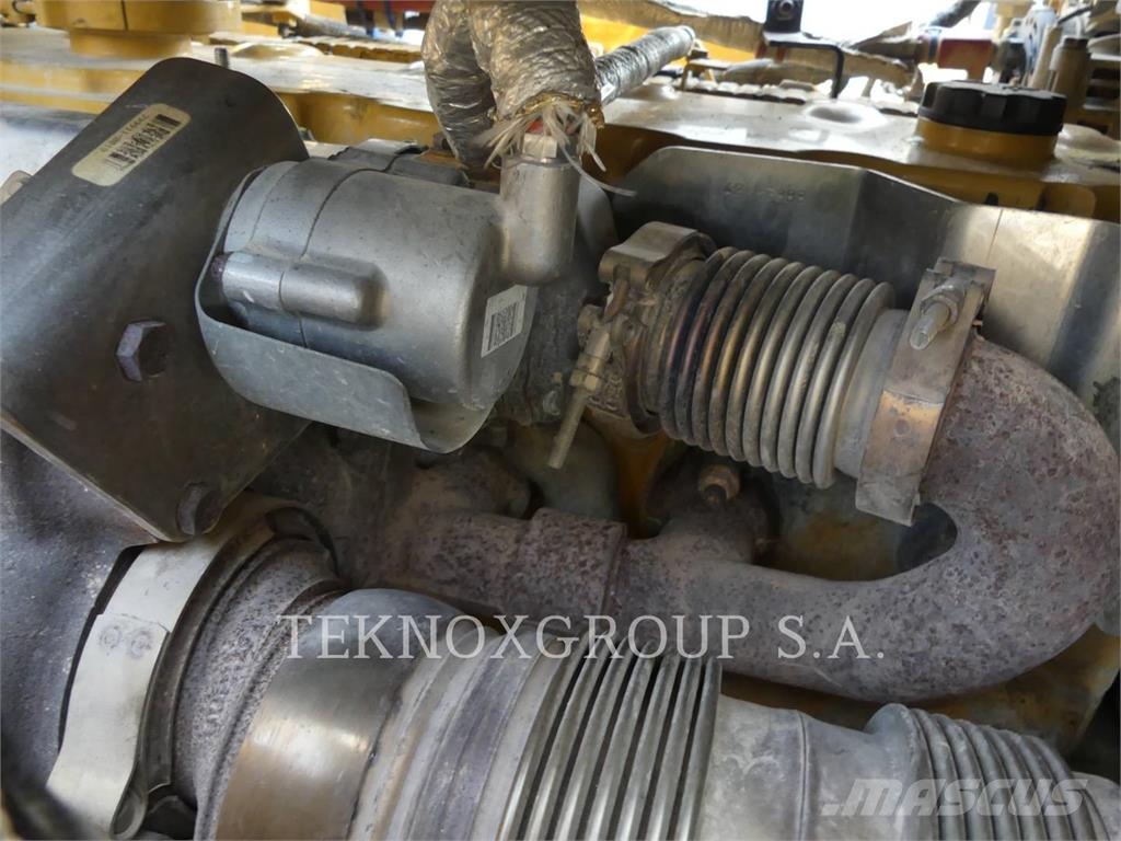 CAT 966M Kolesni nakladalci