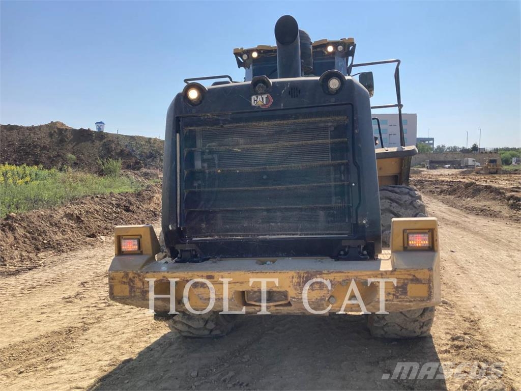 CAT 966M Utovarivači na točkove