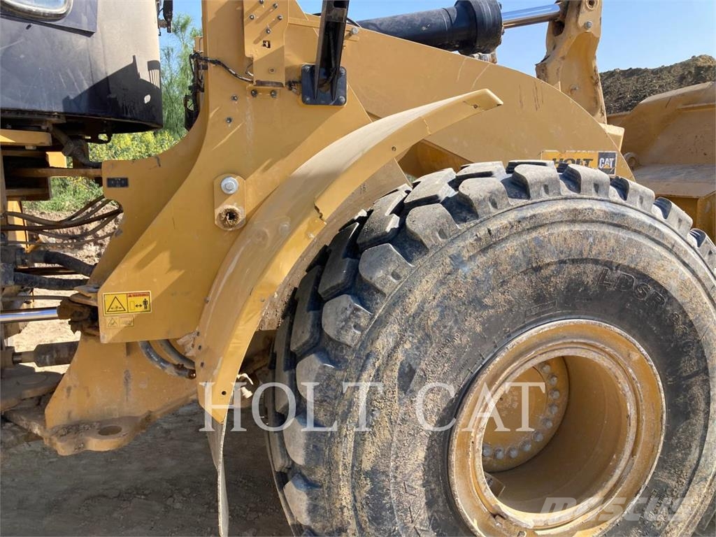 CAT 966M Utovarivači na točkove