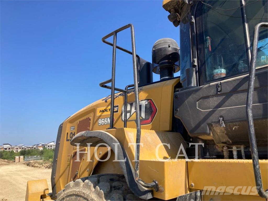 CAT 966M Utovarivači na točkove