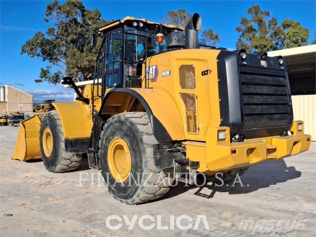 CAT 966M Naudoti ratiniai krautuvai
