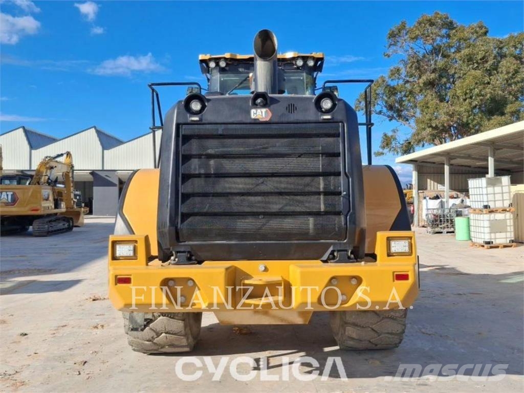 CAT 966M Naudoti ratiniai krautuvai
