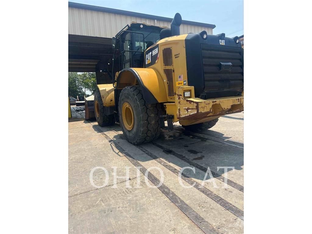 CAT 966M Gumikerekes homlokrakodók