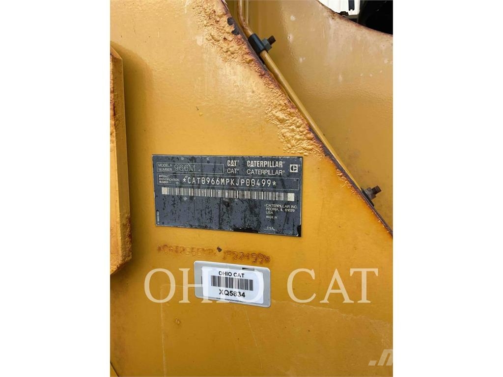 CAT 966M Gumikerekes homlokrakodók