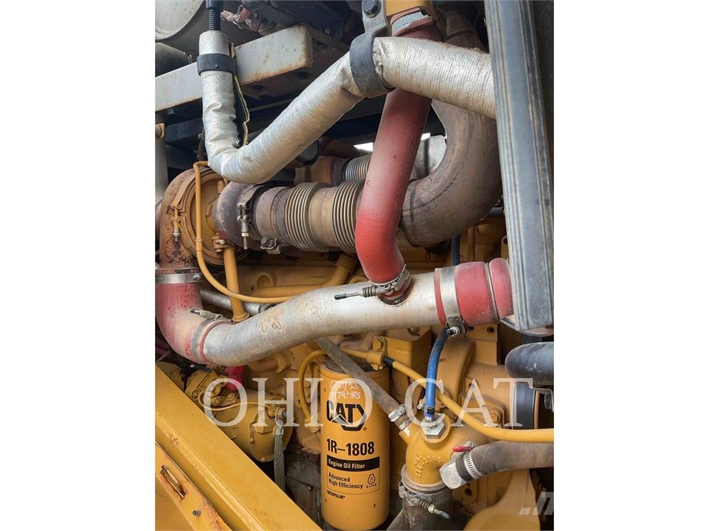 CAT 966M Gumikerekes homlokrakodók