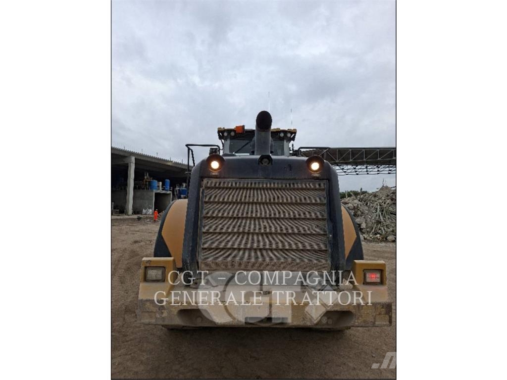 CAT 966M Pyöräkuormaajat