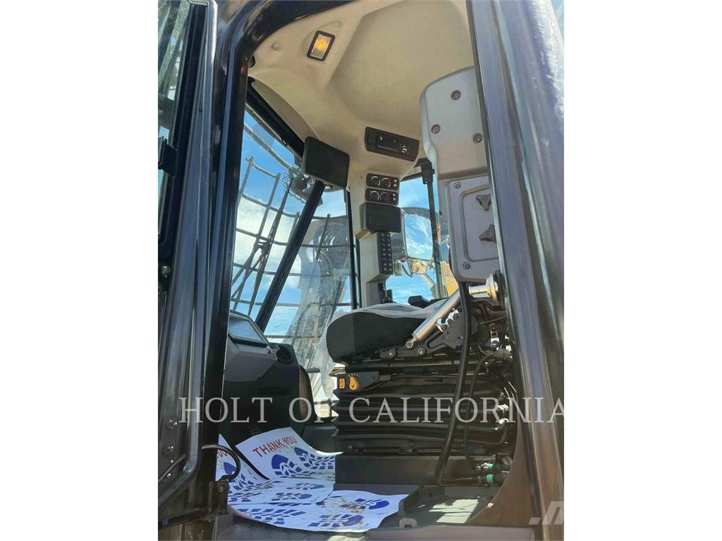 CAT 966M Wheel loaders
