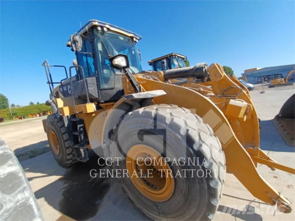 CAT 966M Pyöräkuormaajat