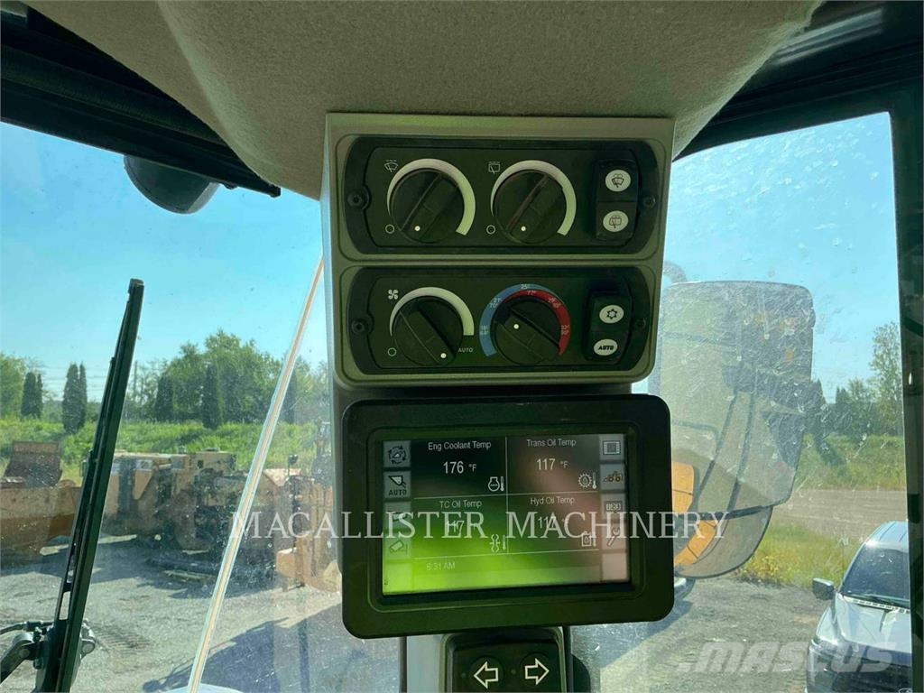 CAT 966M لوادر بعجل