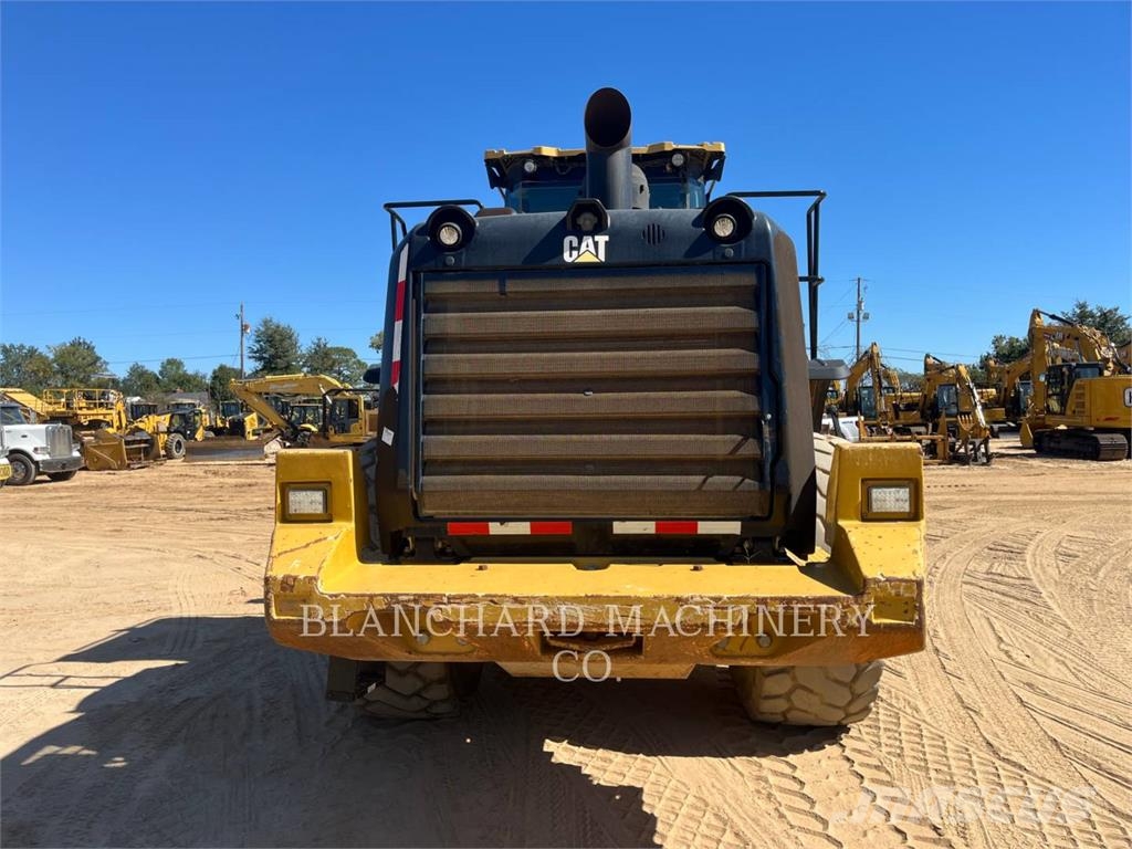 CAT 966M Wheel loaders