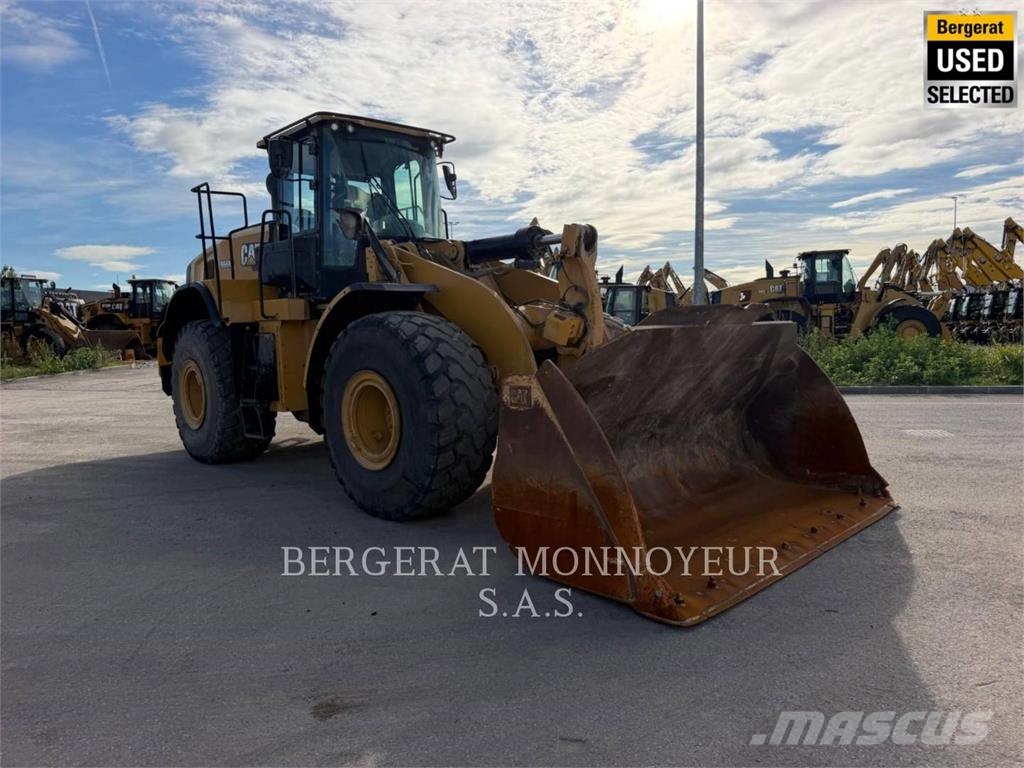 CAT 966M Колесни товарачи