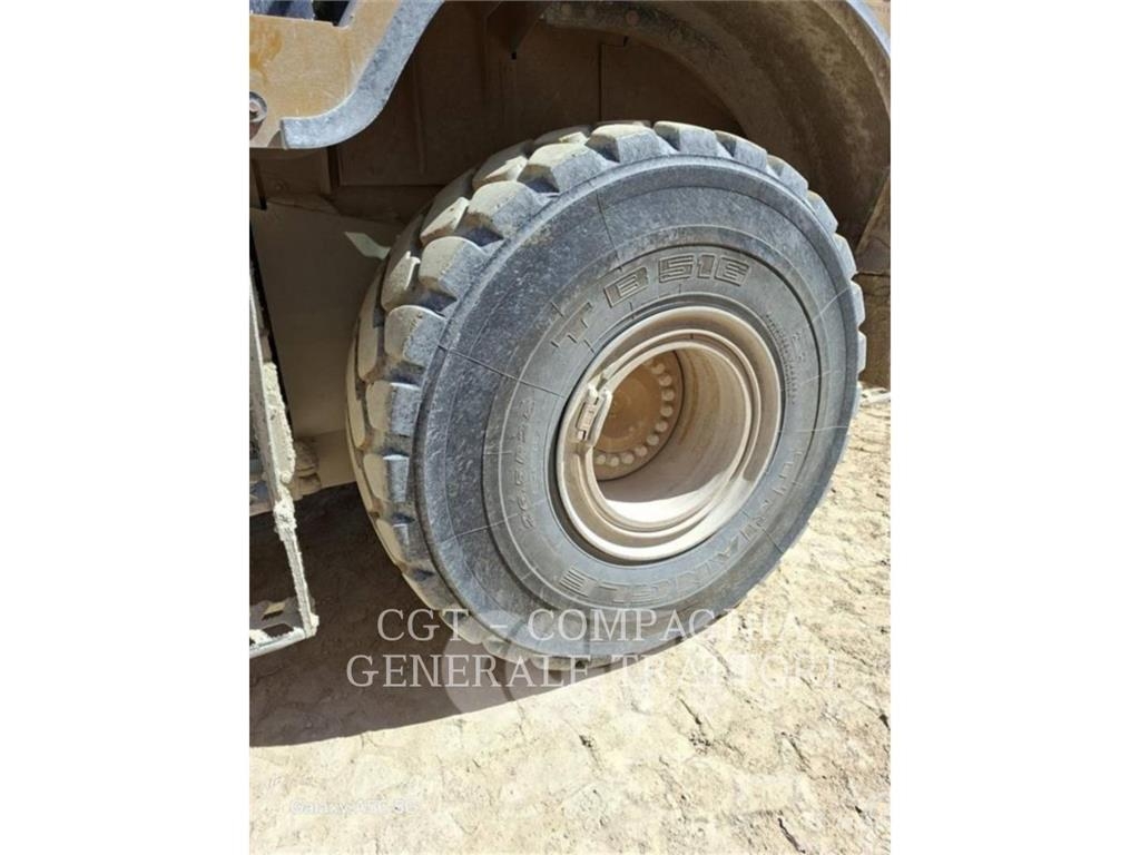CAT 966M Tekerlekli yükleyiciler